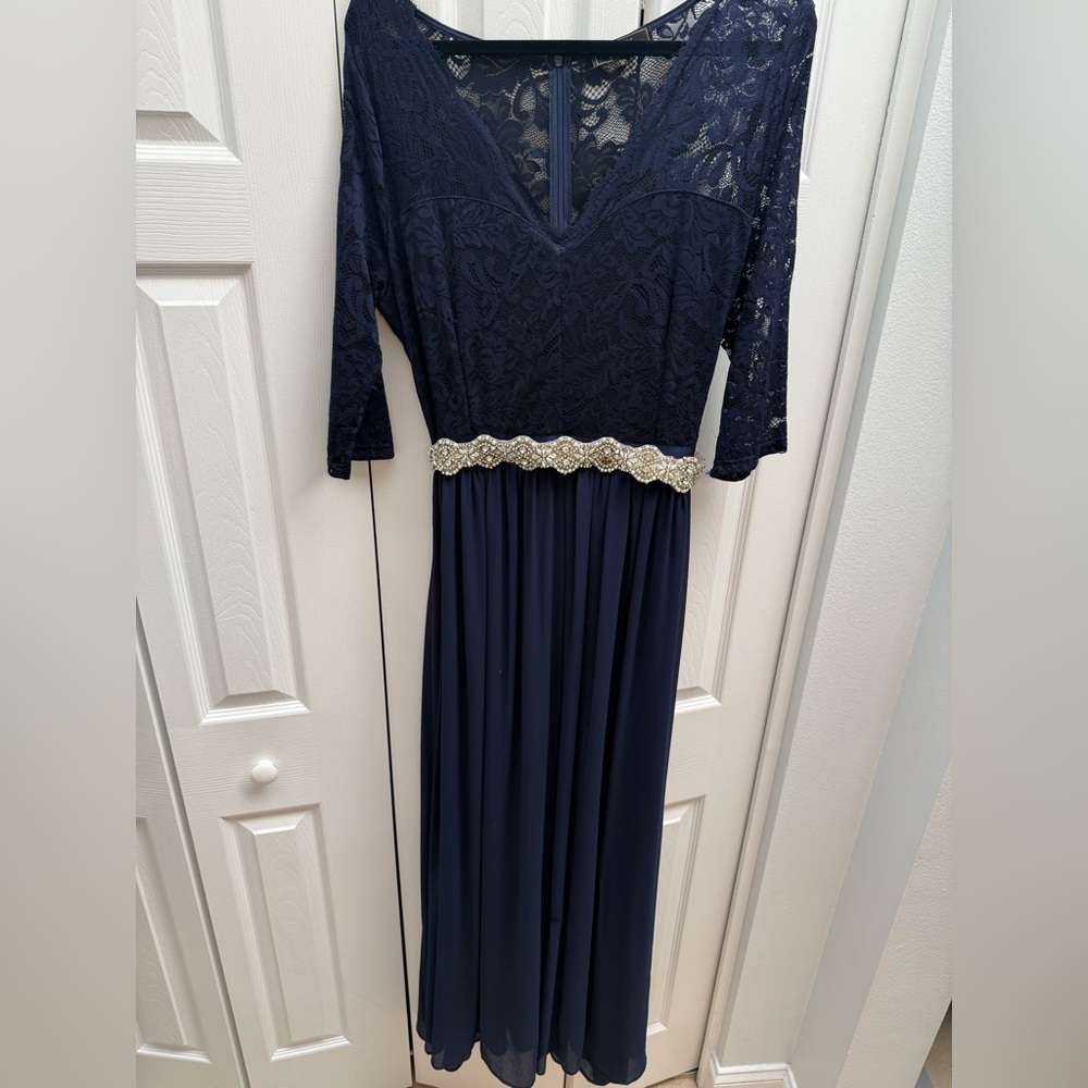 Elegant Navy Lace Dress